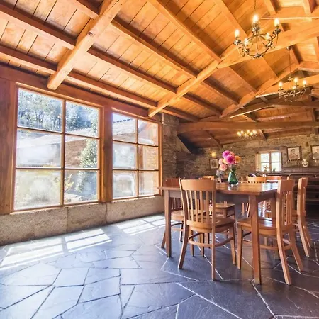 Casa Lourán Casa di campagna *